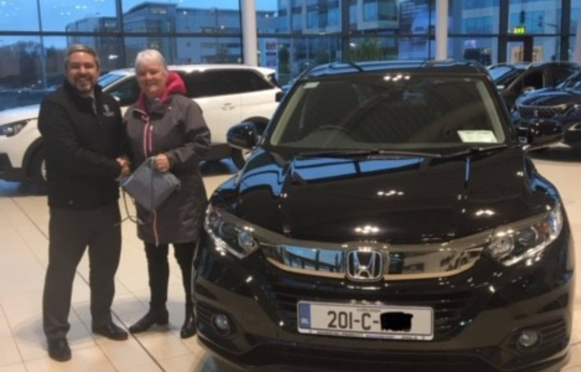 Marie collecting her new HR-V