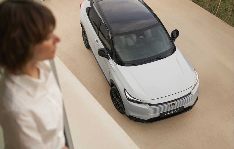 Woman and Honda HR-V