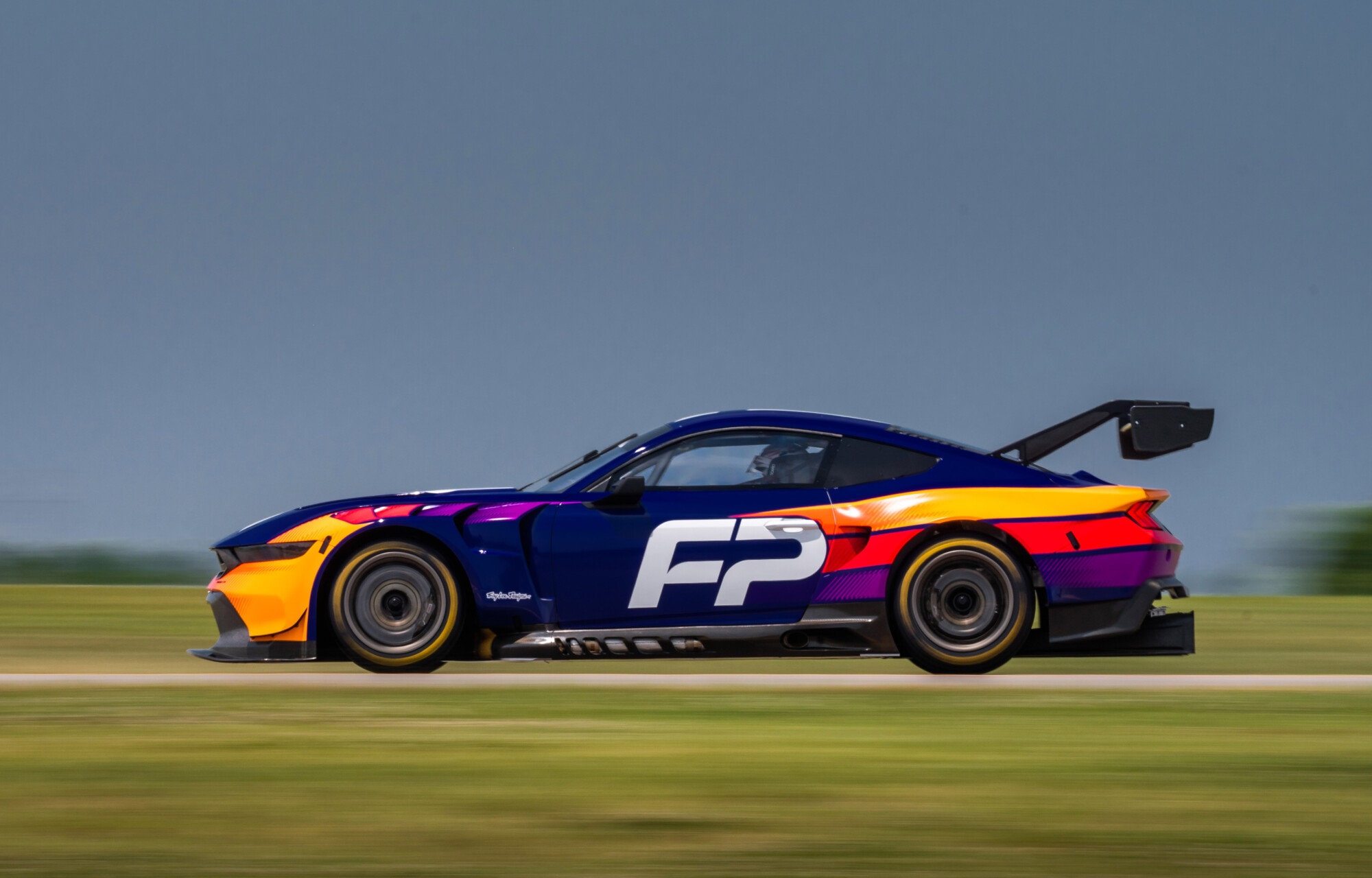 Nieuwe Ford Mustang GT3 onthuld op Le Mans foto 11