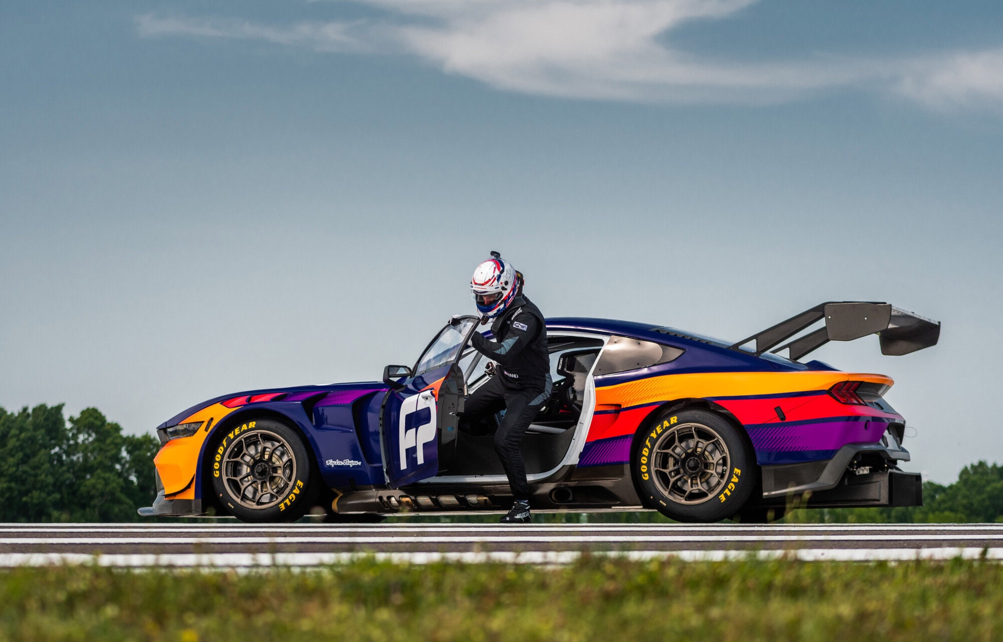 Nieuwe Ford Mustang GT3 onthuld op Le Mans foto 4