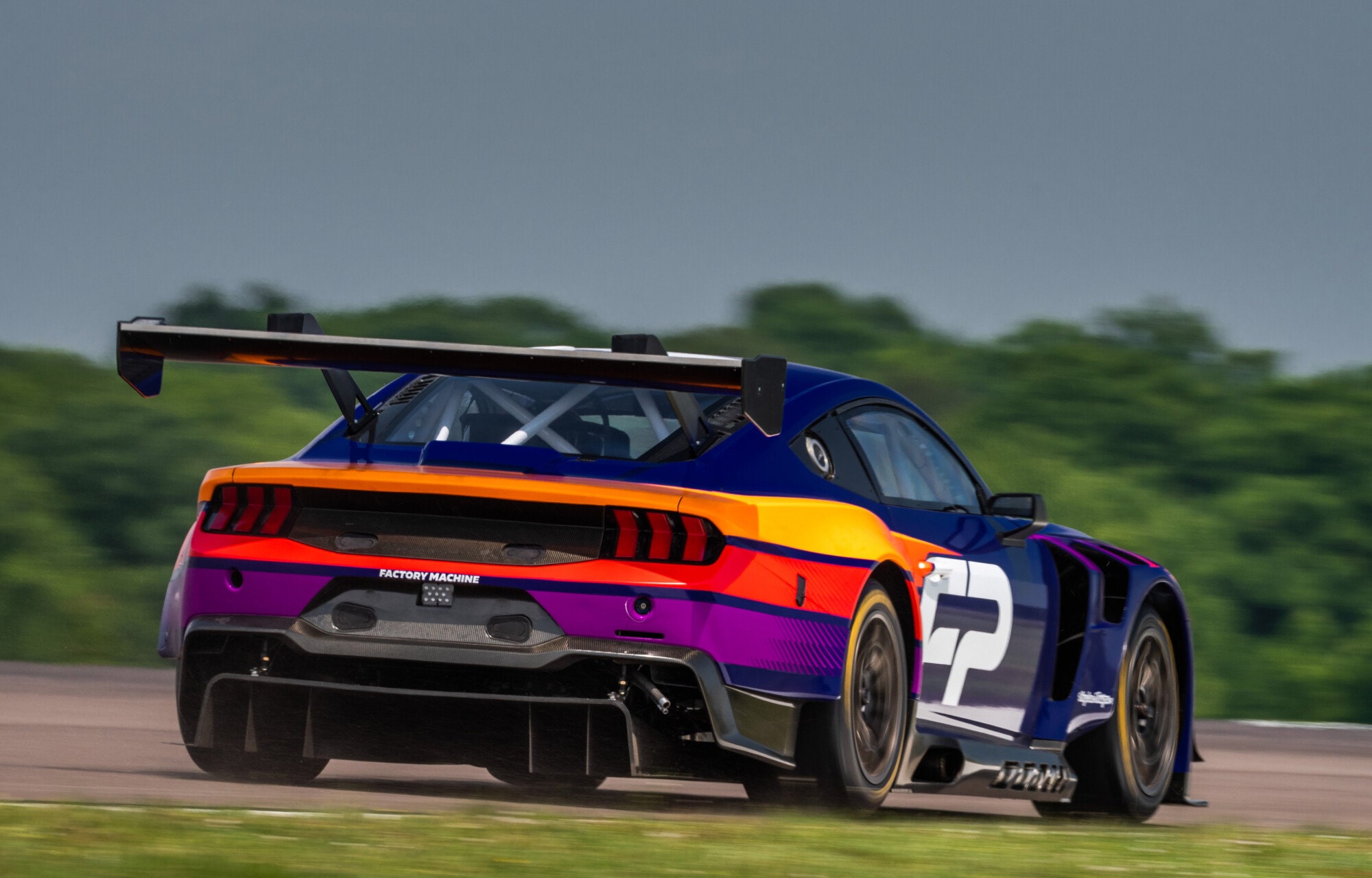 Nieuwe Ford Mustang GT3 onthuld op Le Mans foto 19