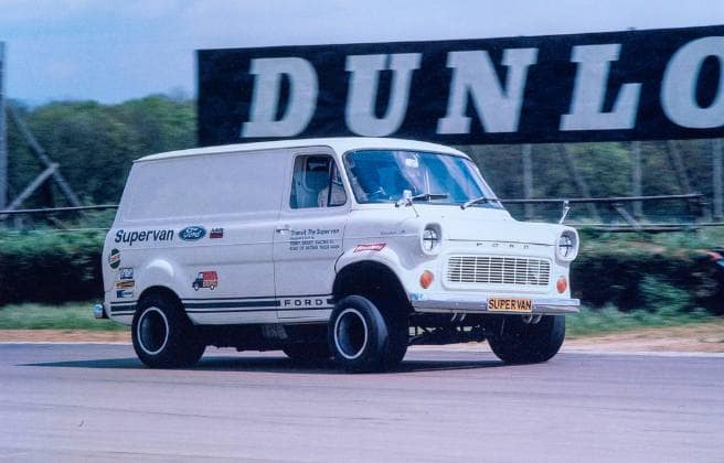 De Ford Transit Supervan MK1