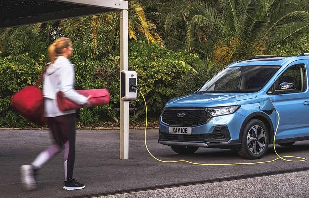Ford Tourneo Connect opladen