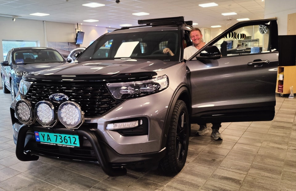 Vi gratulerer med ny Ford Explorer ladbar hybrid