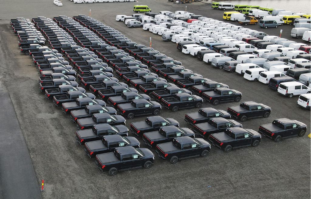 F-150 Lightning på kaien F-150 Lightning på kaien