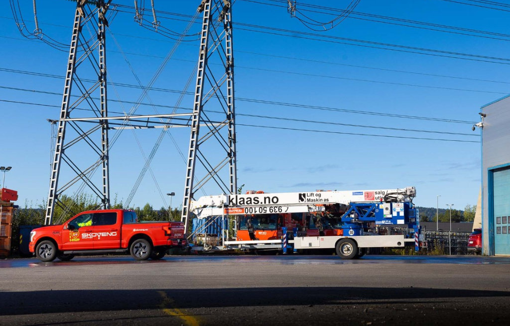 F-150 Lightning med tilhengerkran