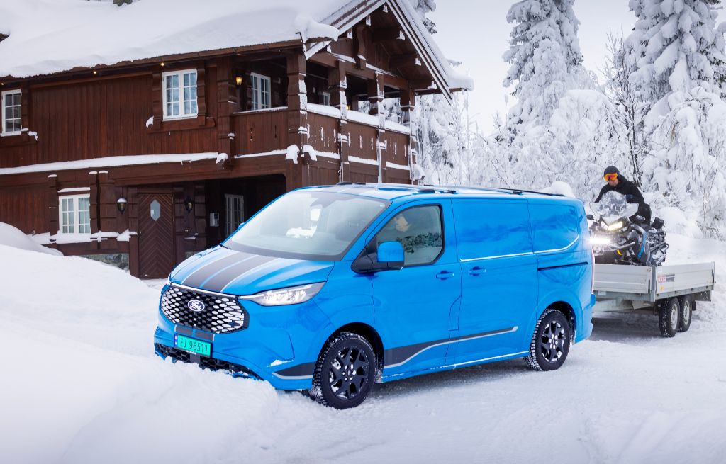 E-Transit Custom med tilhenger E-Transit Custom med tilhenger