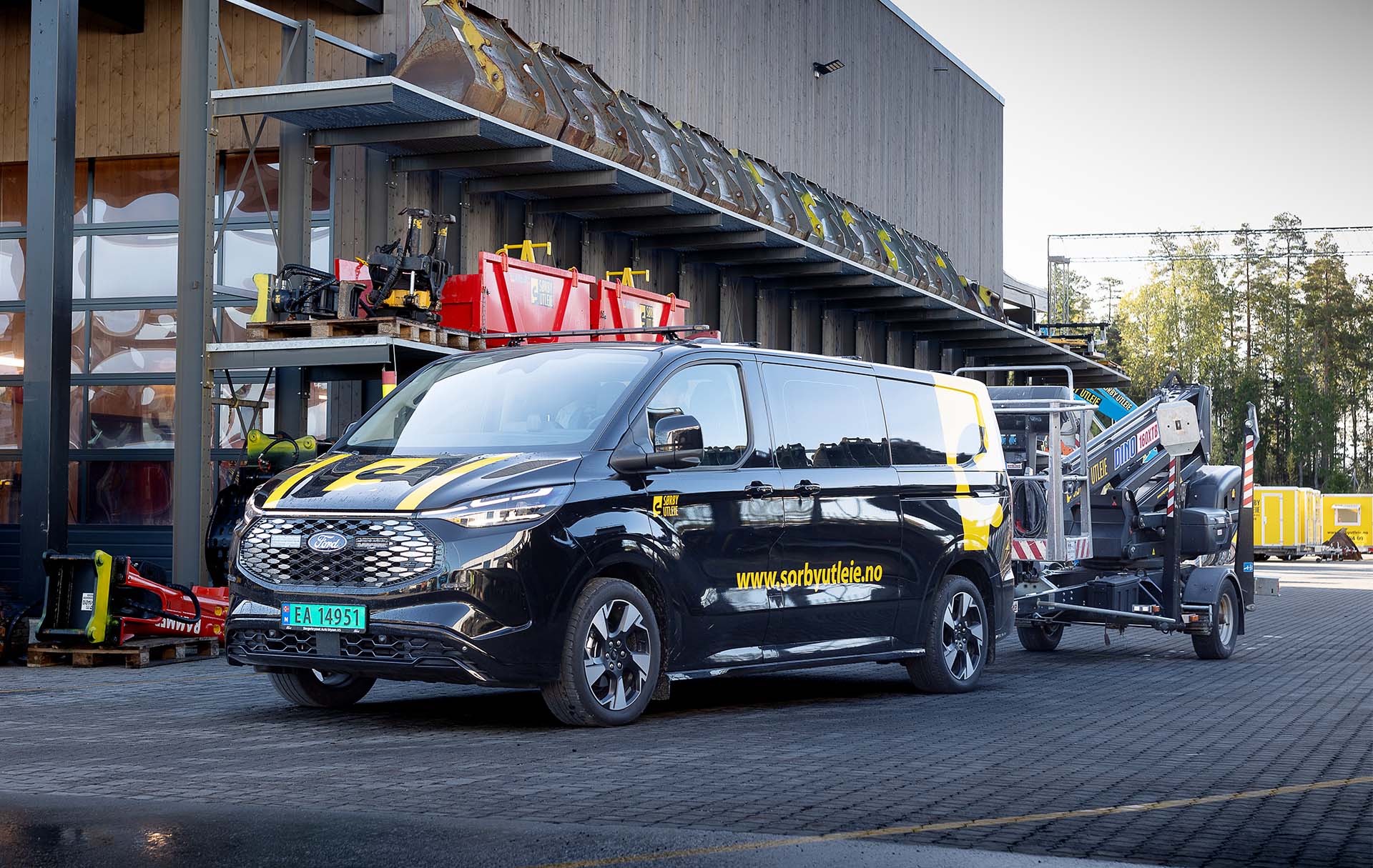E-Transit Custom AWD til Sørby utleie