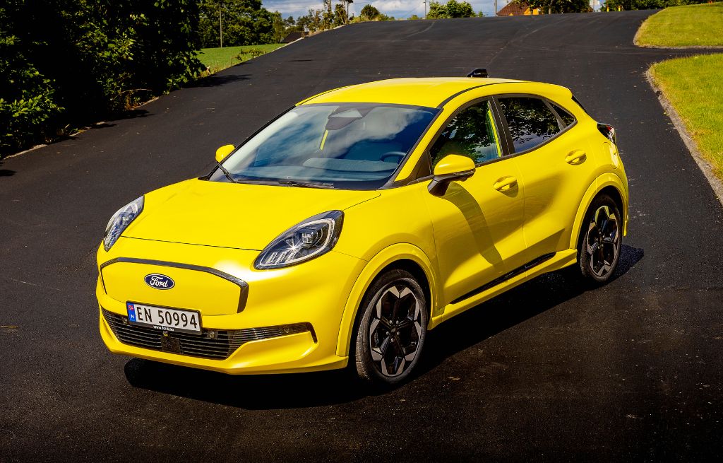 Gul Ford Puma Gul Ford Puma