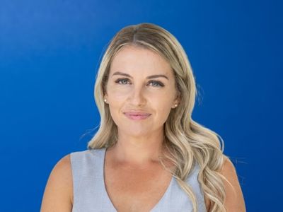 Nicole Routhan - Vehicle Sales
