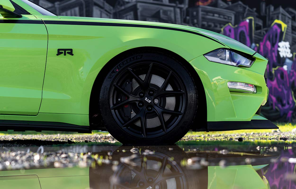 Ford Mustang Fastback GT  Series 1 RTR - Team Hutchinson Ford, Christchurch