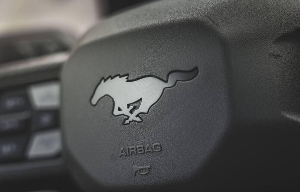 Kierownica i poduszki powietrzne Ford Mustang