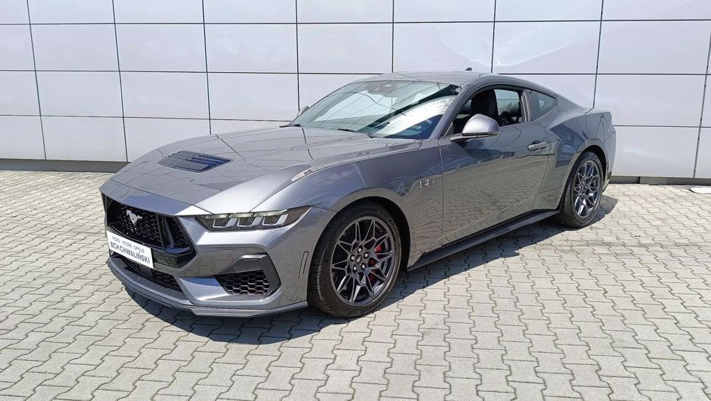 FORD MUSTANG
