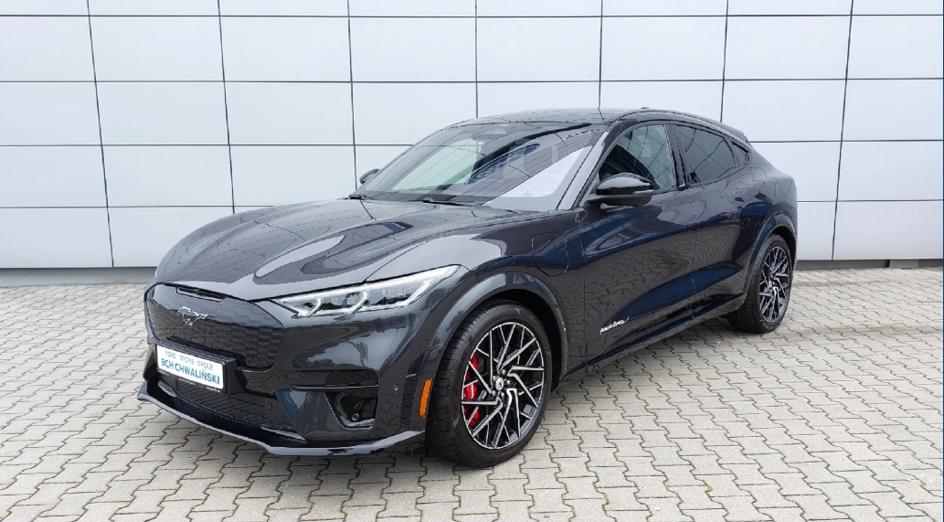 Ford Mustang Mach-E AWD GT czarny Ford Mustang Mach-E AWD GT czarny