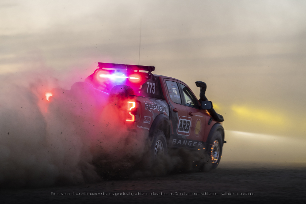 Ford Ranger Raptor w trakcie wyścigów Baja