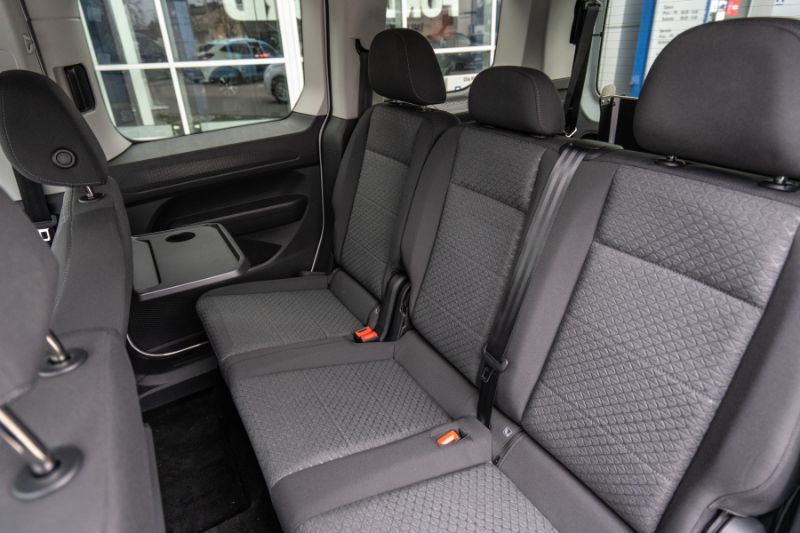 Ford Tourneo Connect - siedzenia