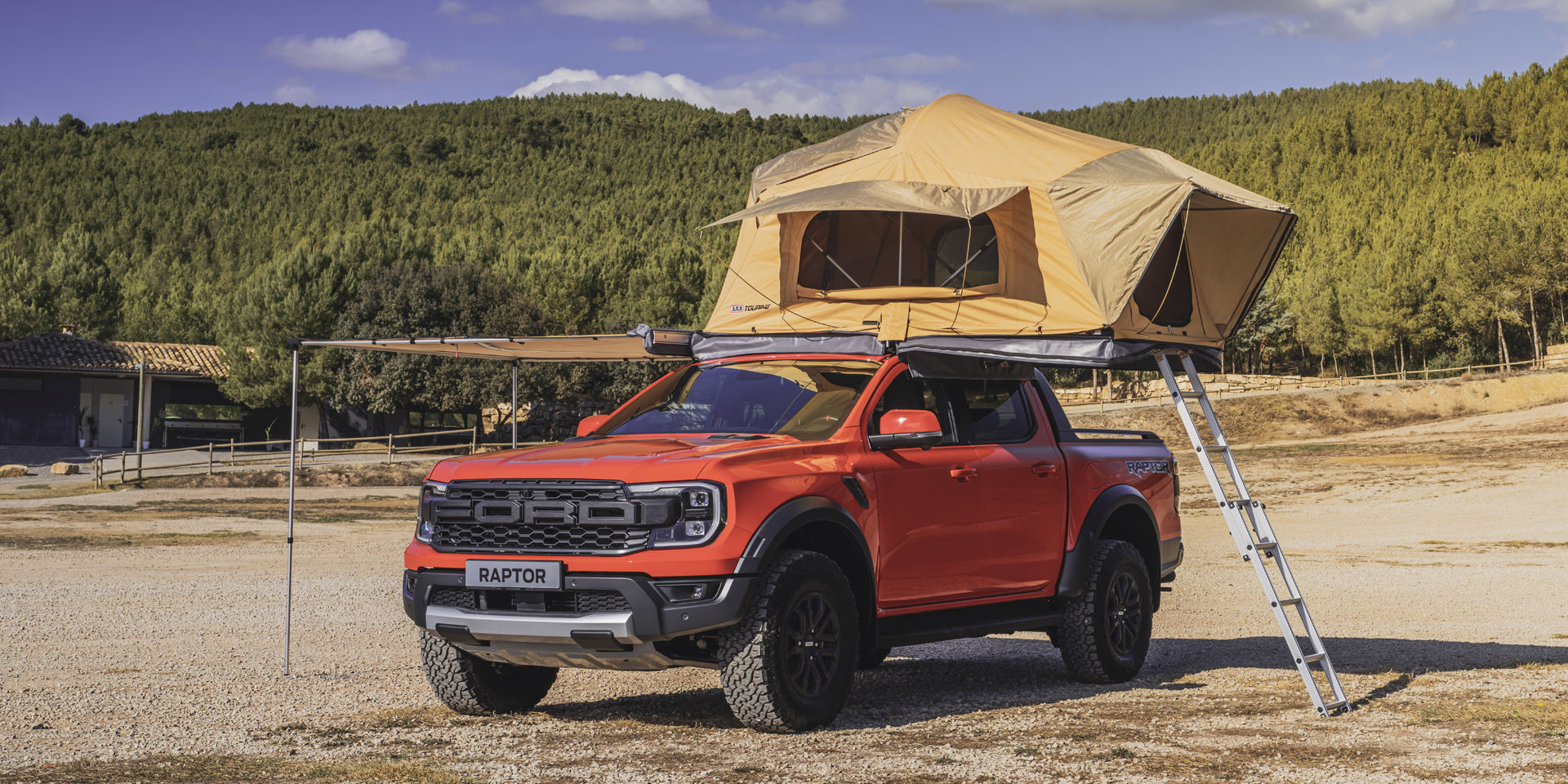 Ford Ranger Raptor z namiotem