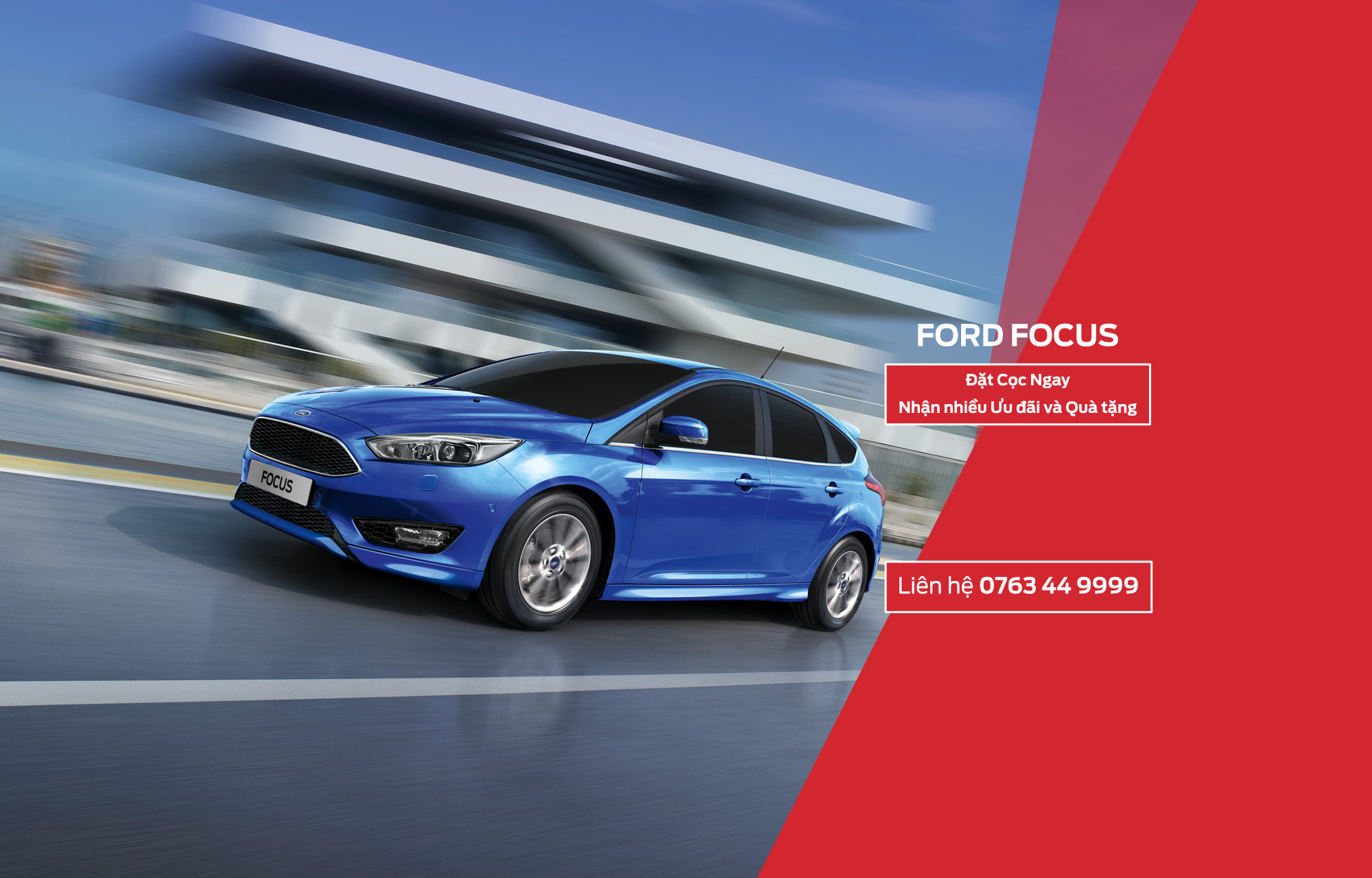 mua Ford Focus tai Ha Noi Ford