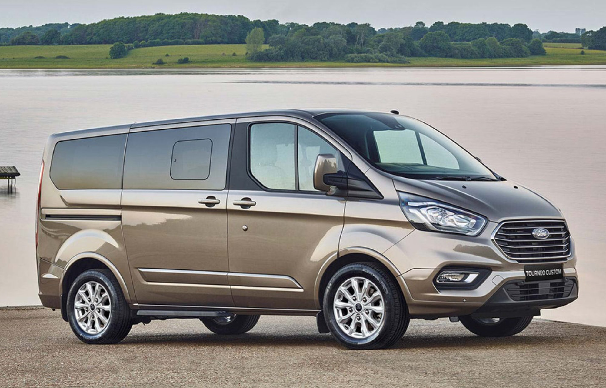 New Ford Tourneo Custom Limited